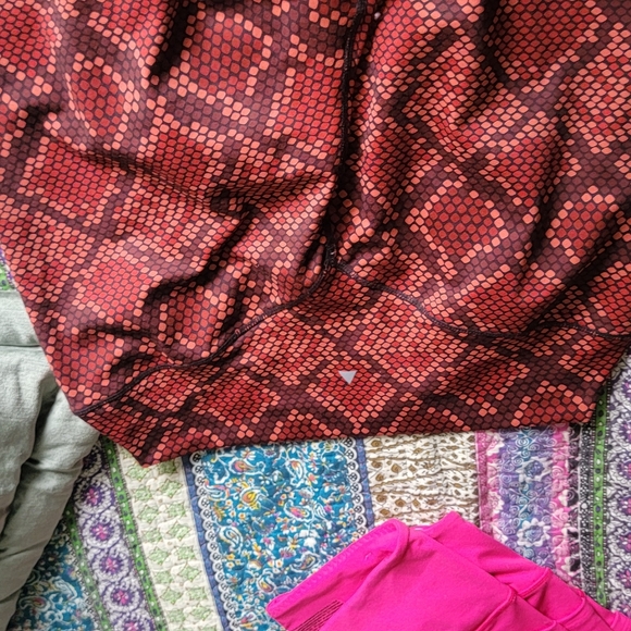 Vitality (Balance Athletica) Reptile Print Leggings - Picture 3 of 3